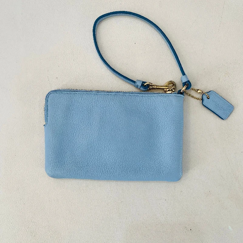 Luxury brand bags on saleCOACH Embossed Wristlet Light Blue