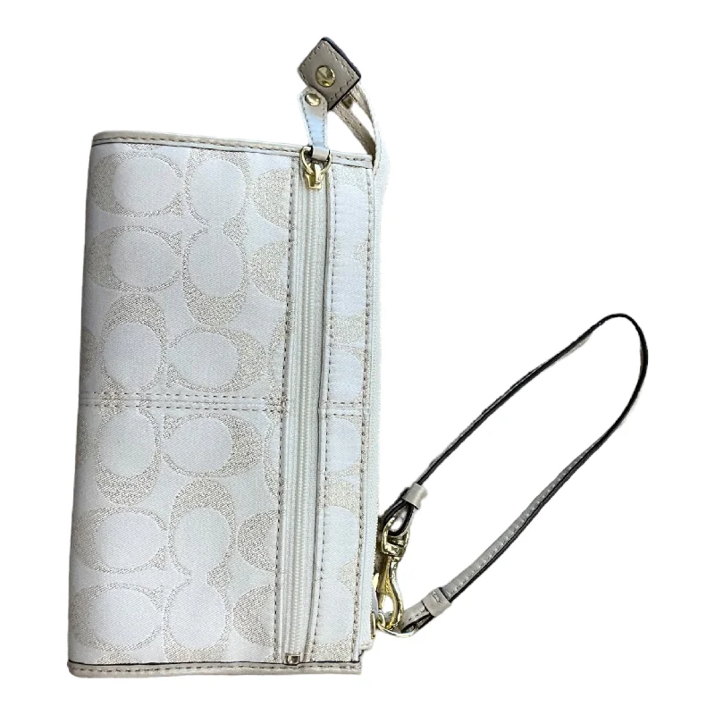 Trendy transparent PVC bagsWristlet Designer By Coach  Size: Medium