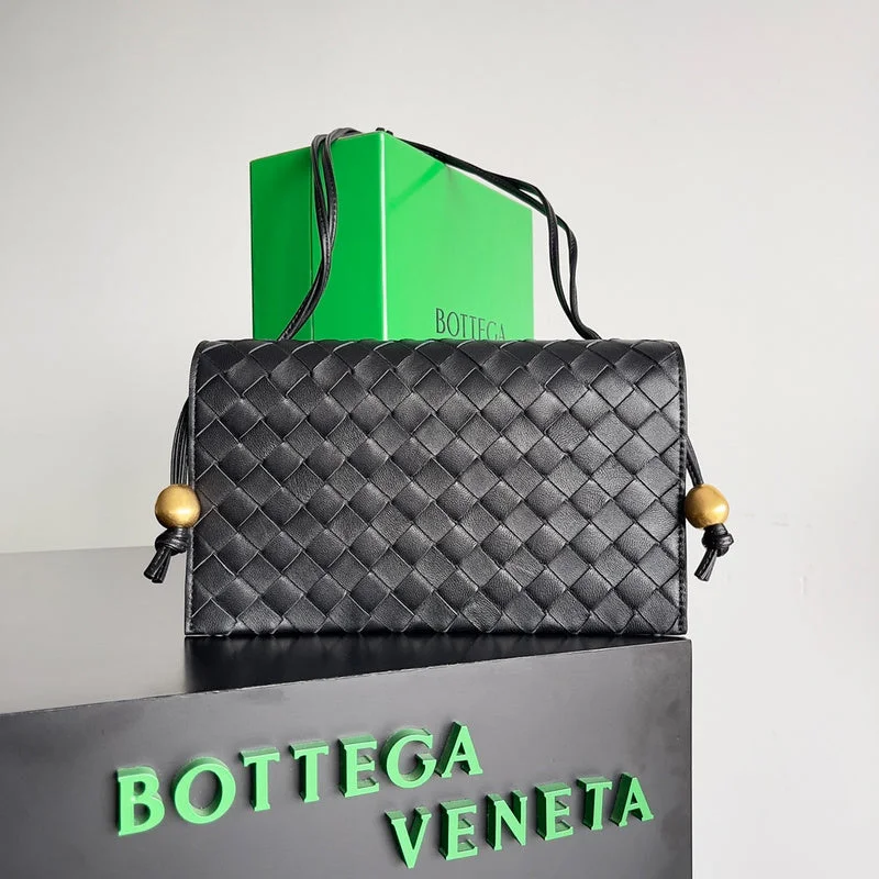 Trendy transparent PVC bagsWhimsy Finds - Bottega Veneta Bags - 834