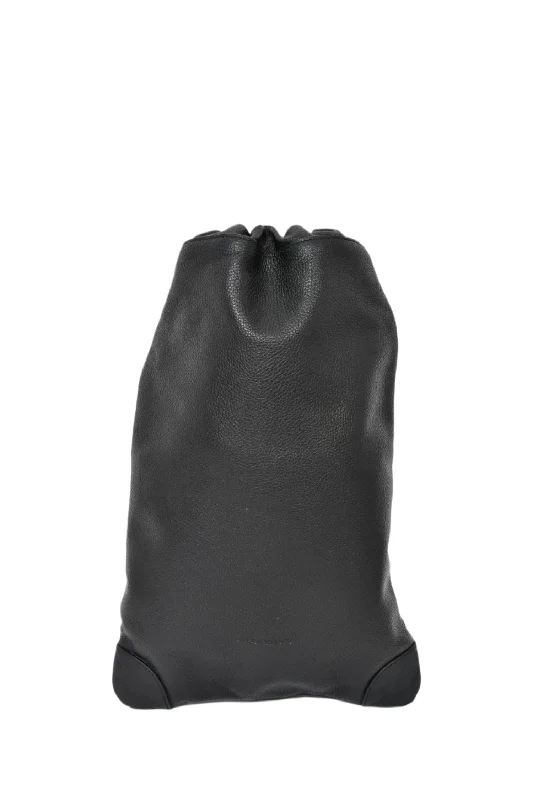 Sustainable fashion bagsBurberry Black Pebbled Leather Drawstring Bag with Pouch